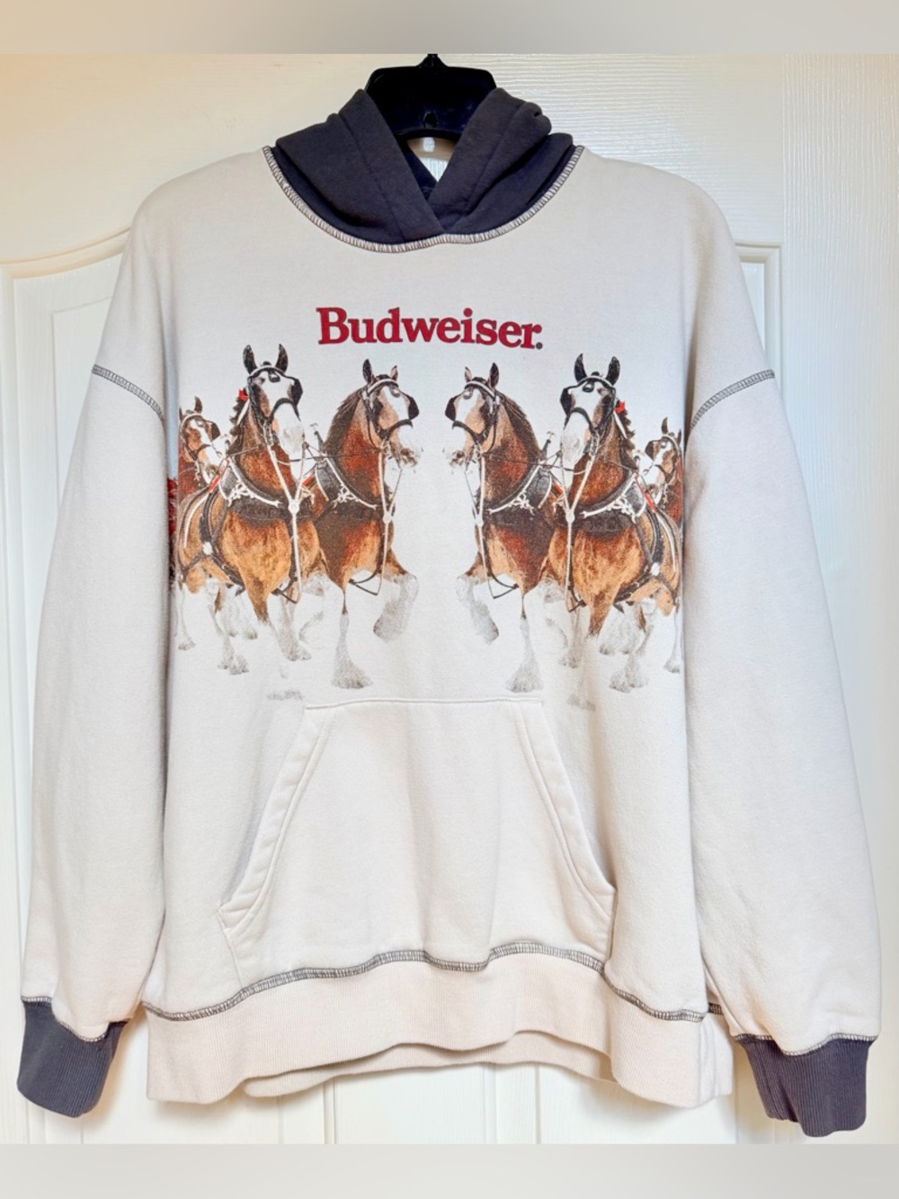 Budweiser Clydesdales Oversized Hoodie XS Ivory Gray Graphic Pullover Unisex
